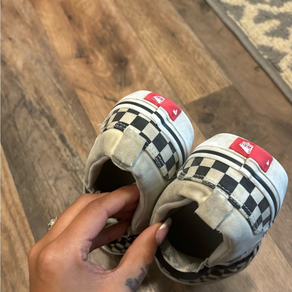 Vans - Picture 3 of 3